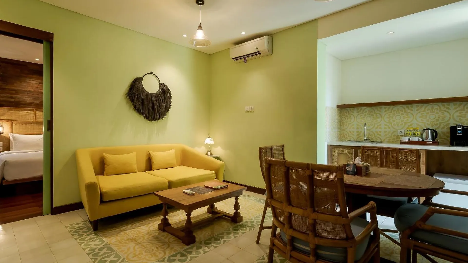 Hotel Fourteen Roses Boutique Hotel, Kuta Legian