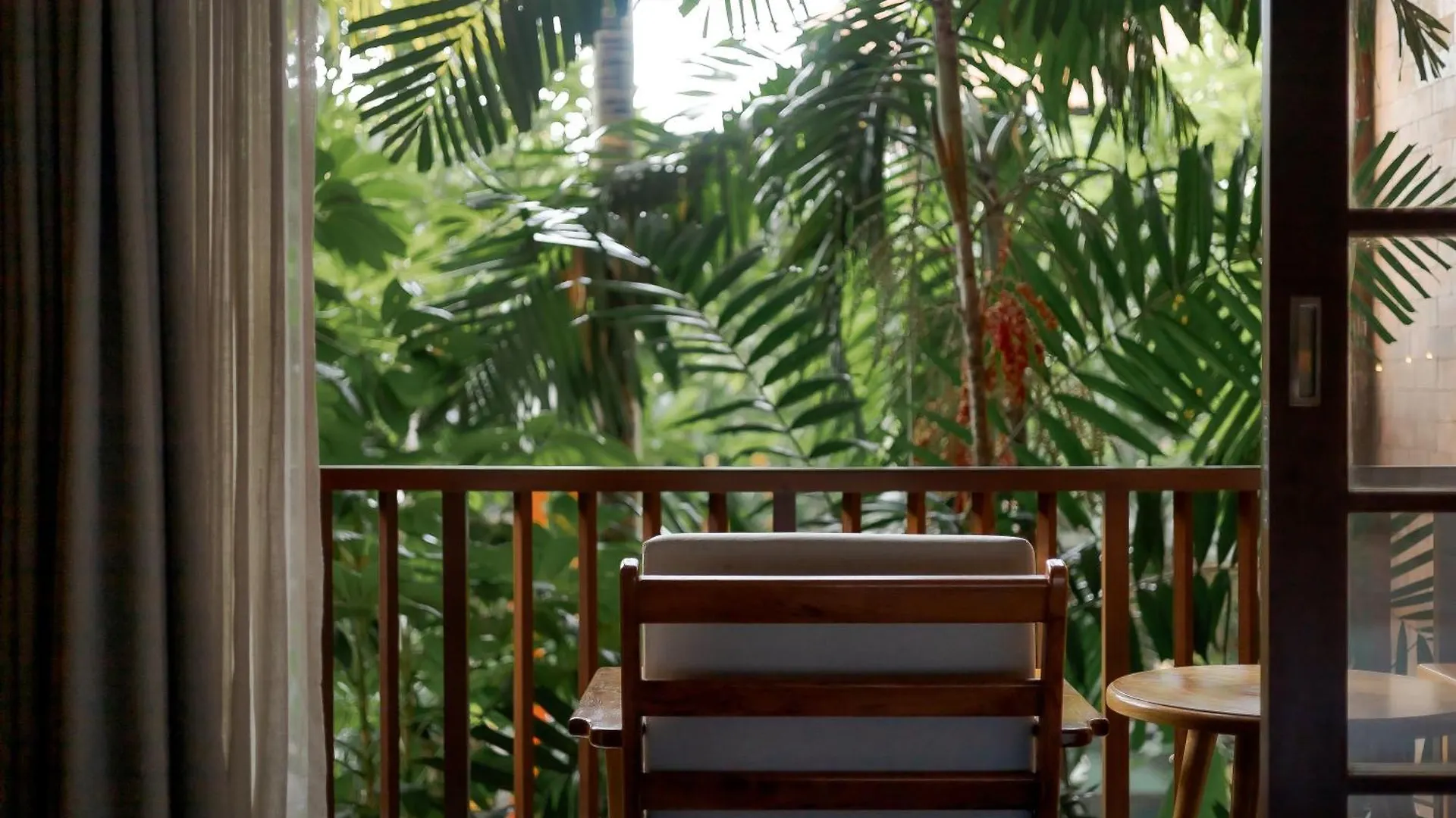 **** Hotel Fourteen Roses Boutique Hotel, Kuta Legian Indonesia