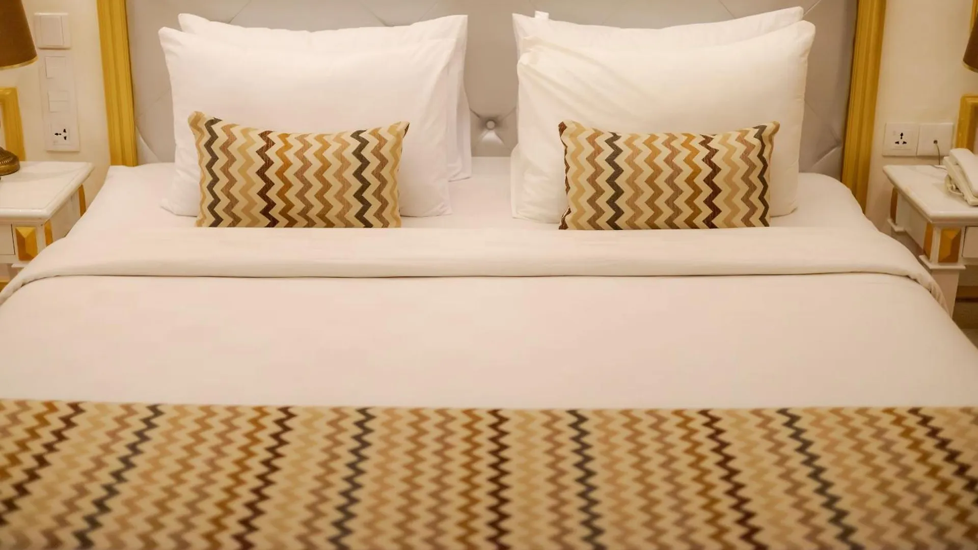 Hotel Fourteen Roses Boutique Hotel, Kuta Legian