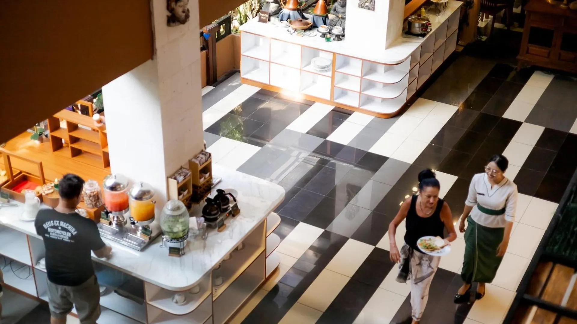 Fourteen Roses Boutique Hotel, Kuta Legian Hotel